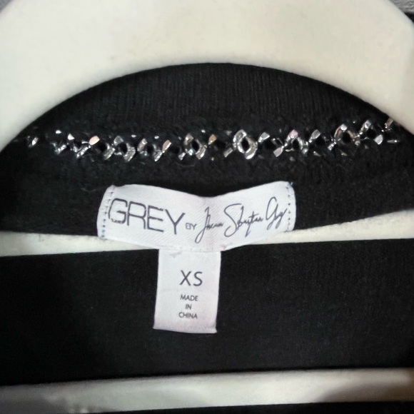 😻3for$15😻Black V-Neck SweaterNWOT XS-S - Picture 3 of 5